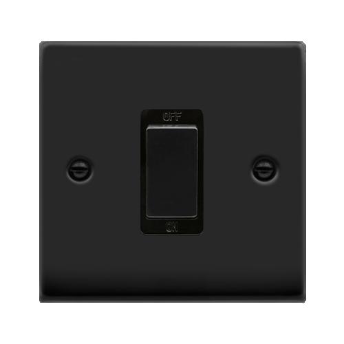 CLICK DECO VPMB500BK 1G 45A DP SWITCH MATT BLACK