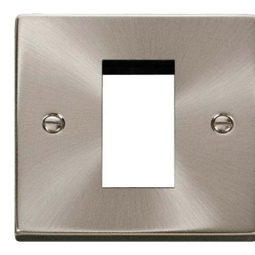 CLICK DECO VPSC310 1G 1MOD MEDIA PLATE SATIN CHROME